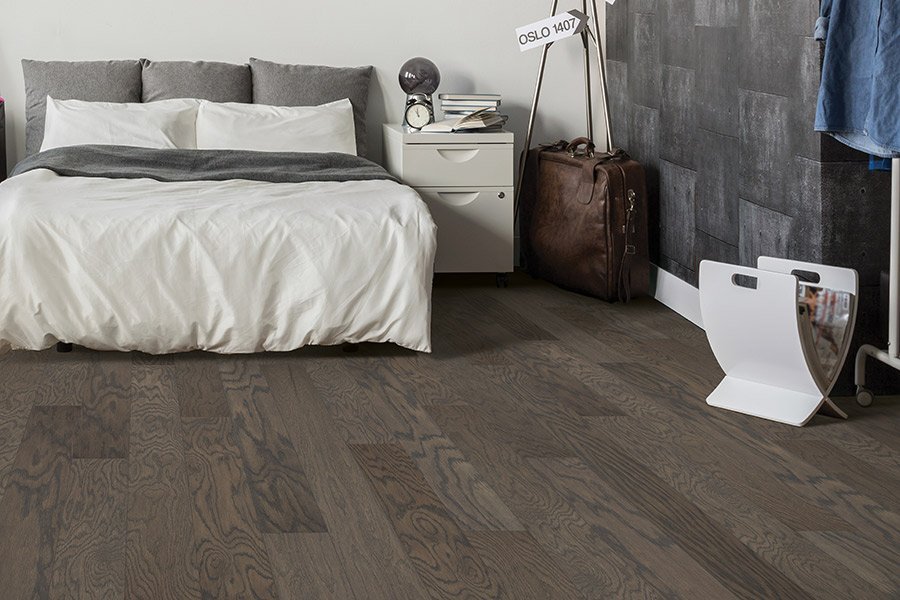 The Toledo, OH area’s best hardwood flooring store is Carpet Spectrum